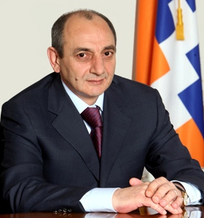 Бако Саакян отправил поздравительное послание новоизбранному президенту Абхазии