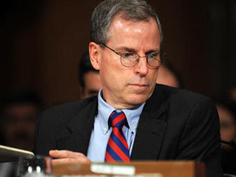 Ասադի կողմնակիցները ամերիկյան դեսպանի վրա լոլիկներ են շպրտել 