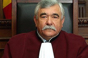 Главу Конституционого суда Молдавии уволили за призыв к роспуску парламента