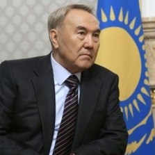Казахстан проведет референдум о полномочиях Назарбаева
