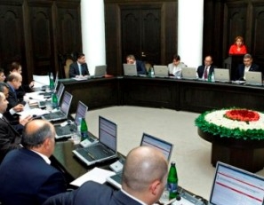 Тигран Карапетян: «В Армении остаются полуграмотные специалисты, которые сегодня правят»