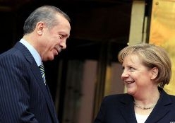 Эрдоган требует, чтобы Меркель  попросила прощения