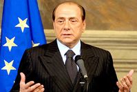 Парламент выразил Берлускони вотум доверия