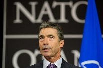 НАТО завершит операцию в Ливии до 31 октября