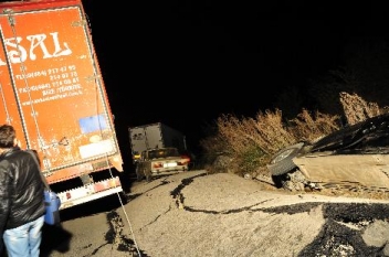 Տավուշում փլուզման հետևանքով կա երեք վիրավոր, երեք քաղաքացիներ(տեսանյութ) համարվում են անհայտ կորած