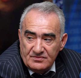 Գալուստ Սահակյան.