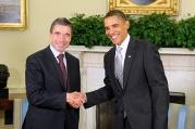 Обама поблагодарил генсека НАТО за операцию в Ливии