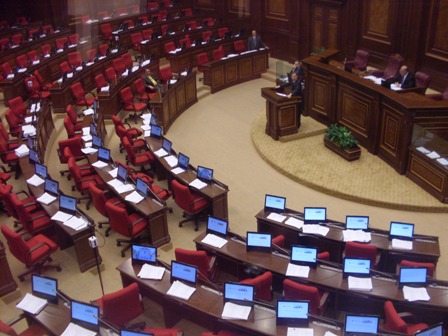 Тигран Давтян выступал в НС лишь для одного депутата