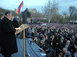 Почему в АНК нет консенсуса?