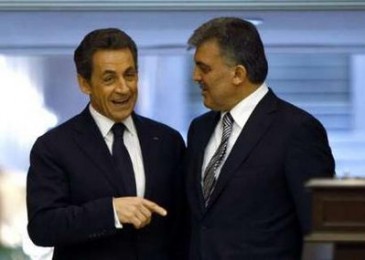 Саркози не отвечает на телефонные звонки Гюля