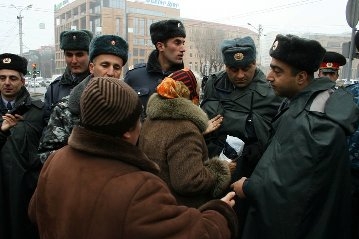 ... որ սասերն ու սիթիներն ավելի ծաղկեն