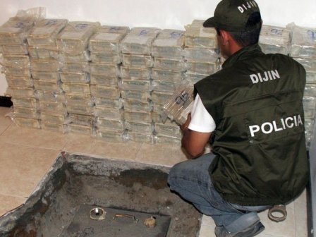 Колумбийская банда предлагает $500 за каждого убитого полицейского  