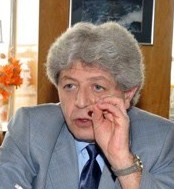 Эксперт: «В целом, мы заняты волочением существования государства»