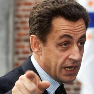 Француз осужден за оскорбление Саркози  