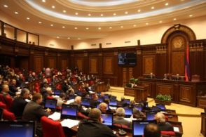 Ռուստամյան. «Խախտվում է ԱԺ կանոնակարգը»