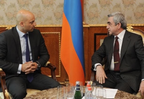 Սերժ Սարգսյանն ընդունել է ՆԱՏՕ-ի Գլխավոր քարտուղարի հատուկ ներկայացուցչին