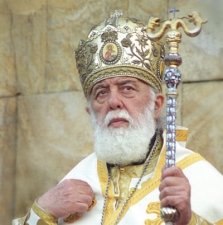 Патриарх Грузии выступил против высоких налогов и казино