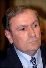 Левон Тер-Петросян извинился, что не принес избирателям джема