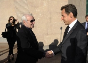 Шарль Азнавур призвал голосовать за Саркози