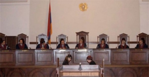 Банучян: «Конституционный суд является настолько же продажным, насколько все остальные структуры»