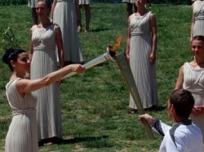 В Олимпии зажжён огонь лондонской Олимпиады