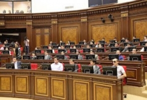 Парламентская делегация РА отбыла в Санкт-Петербург