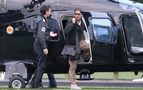 Анджелина Джоли подарила Брэду Питту вертолет за миллион фунтов