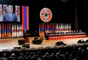 Армяно-туркменская демократия