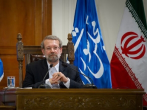 Критика Ахмадинеджада переизбрали спикером парламента Ирана