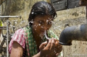 Не менее ста человек погибли в Индии из-за жары