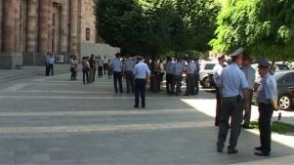 Пусть за отмывание денег они ловят себя, а не Осканяна – гражданка