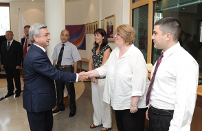Серж Саргсян посетил посольство Великобритании