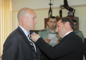 Давид Тоноян принял  и.о. военного атташе США  в Армении