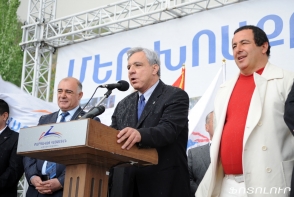 Гагик Царукян заявил о своей поддержке Вардану Осканяну