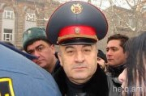Замначальника полиции Еревана хочет убить или покончить жизнь самоубийством