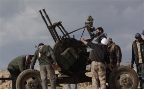 Сирийские повстанцы разрушили военный аэродром
