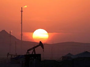 Добыча нефти в Иране упала до самого низкого за 20 лет уровня