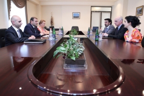Քաղաքապետն ու «Օրանժ Արմենիա» ՓԲԸ -ի ղեկավարությունը քննարկել են համագործակցության ծրագրեր
