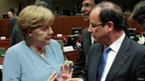 Меркель и Олланд выступили за целостность еврозоны
