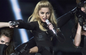 Мадонна нашла виновных в провале концерта в Париже