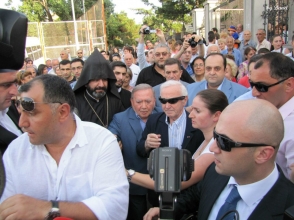 Շառլ Ազնավուրը Վրաստանի կառավարության հրավերով ժամանել է Թբիլիսի