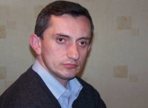 Արմեն Աղայան.