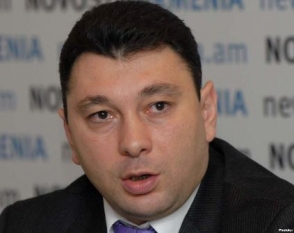 Էդուարդ Շարմազանով.  «Հայաստանի և Ադրբեջանի միջեւ տարբերությունը գնալով մեծանում է»