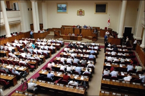 В Грузии начались выборы в парламент