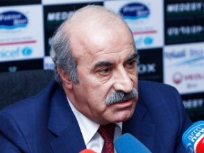 Хосров Арутюнян