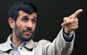 Ахмадинежада обвинили в незнании конституции страны