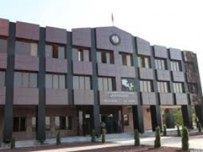 Պարզվել է նաև, որ խոհանոցում ծխում է կերակուր. փրկարարներն օդափոխել են բնակարանը