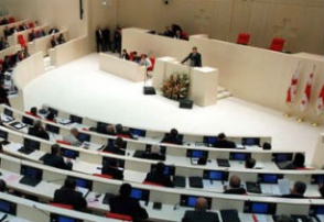 В парламенте Грузии создается новая фракция, в состав которой входит и армянин