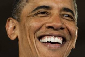 Обама лидирует в президентской гонке с минимальным отрывом – опрос