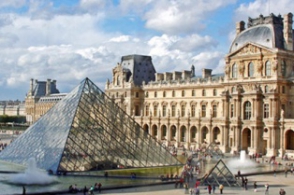 Турция требует от Лувра вернуть «украденные» произведения искусства